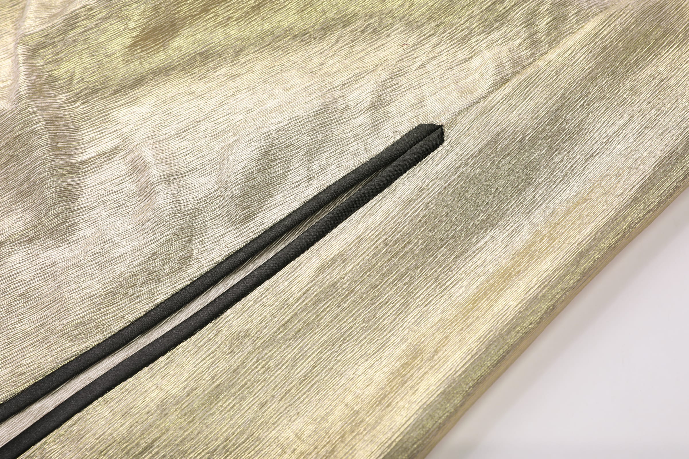 Liquid Gold Pleated Abaya - image 7