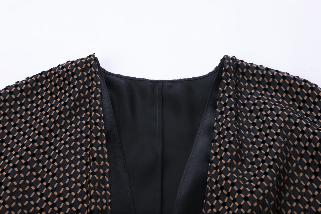 Gilded Pinecone Abaya - image 4