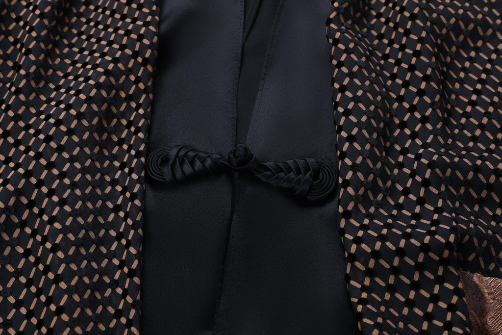 Gilded Pinecone Abaya - image 5