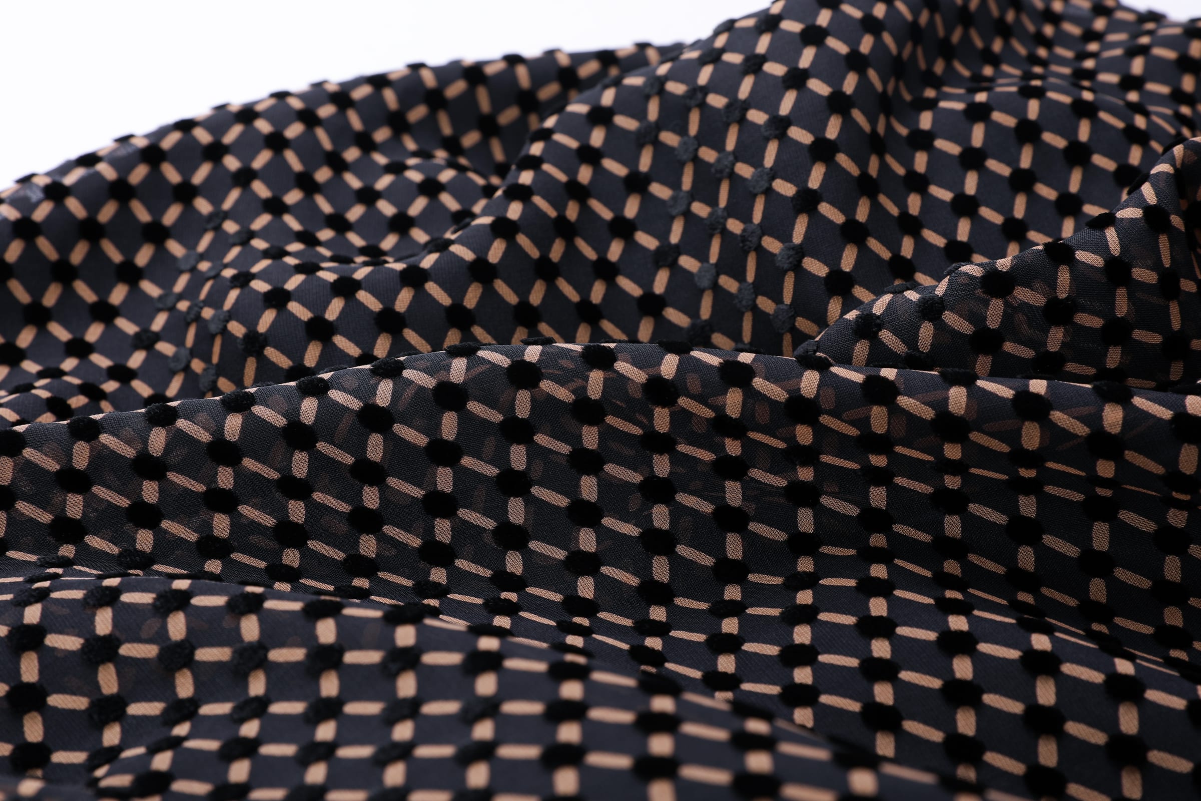 Gilded Pinecone Abaya - image 9